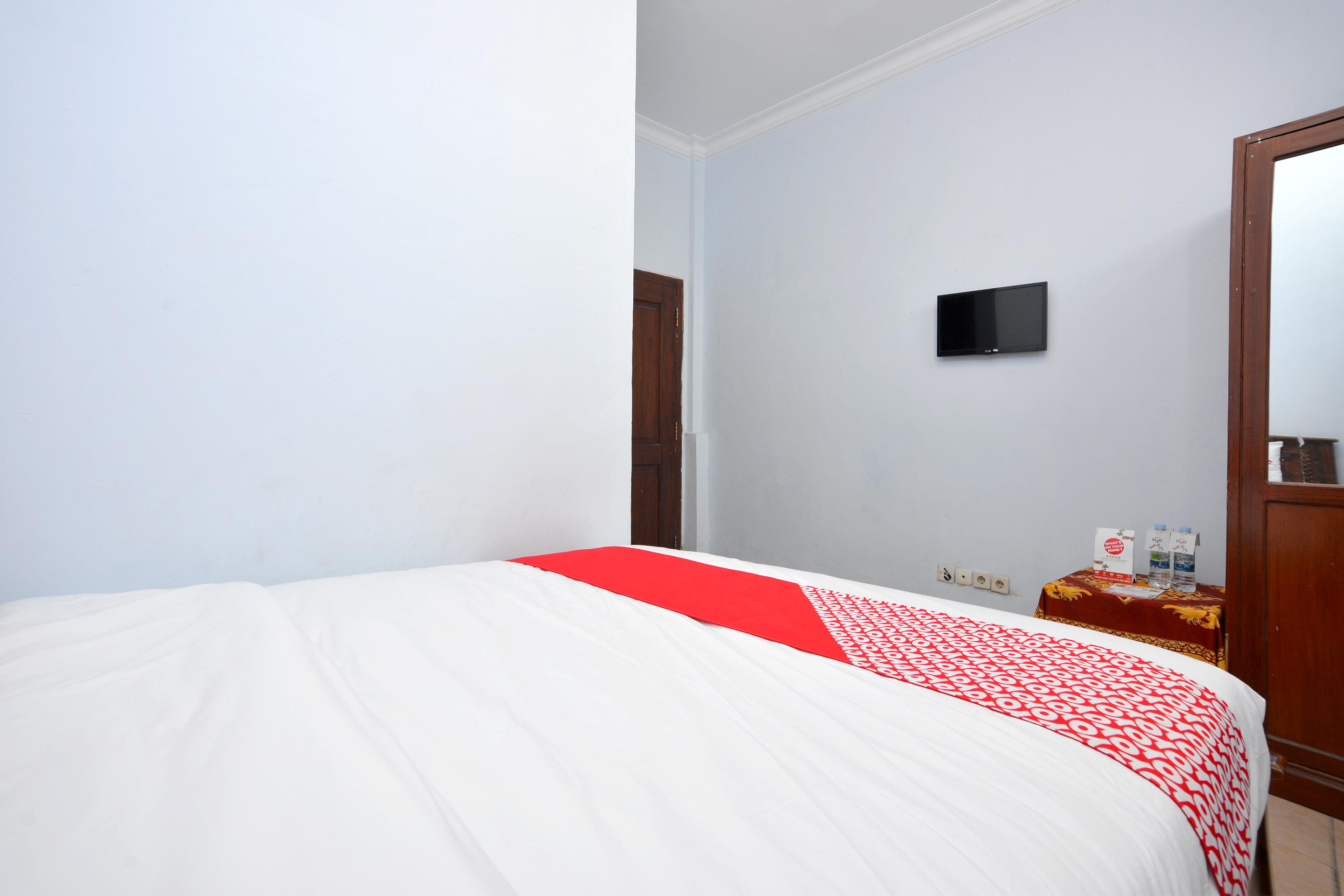 Oyo 586 Hotel Wijaya Kalasan Exterior photo