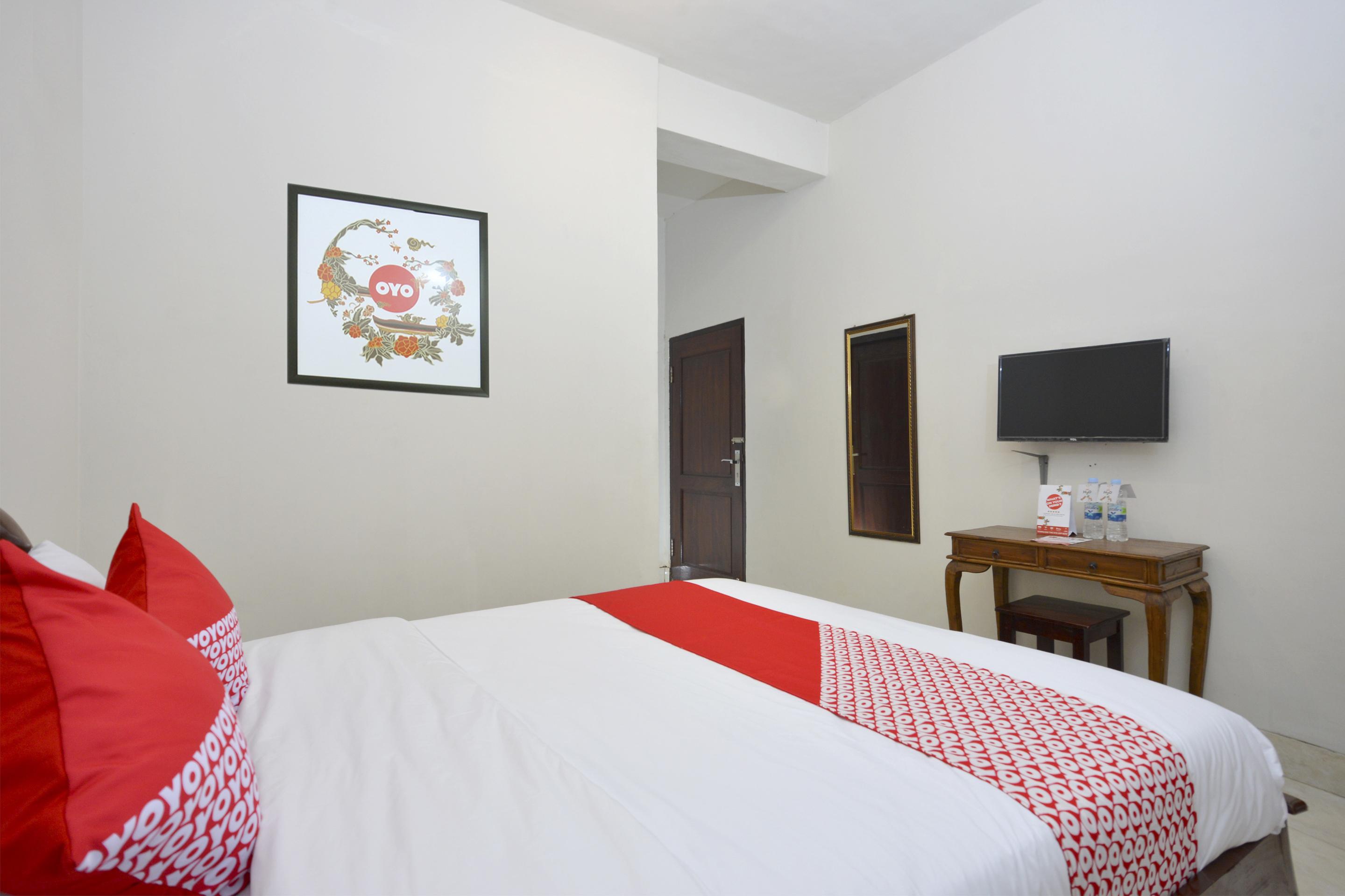 Oyo 586 Hotel Wijaya Kalasan Exterior photo