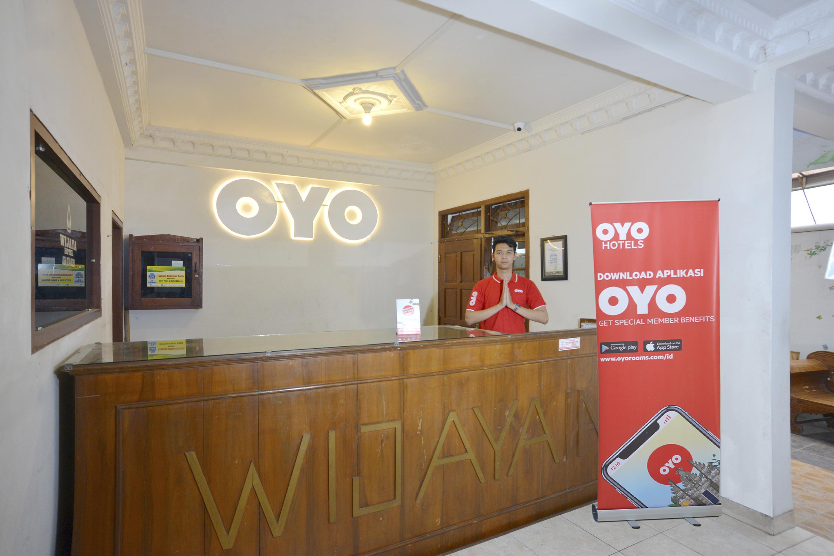 Oyo 586 Hotel Wijaya Kalasan Exterior photo